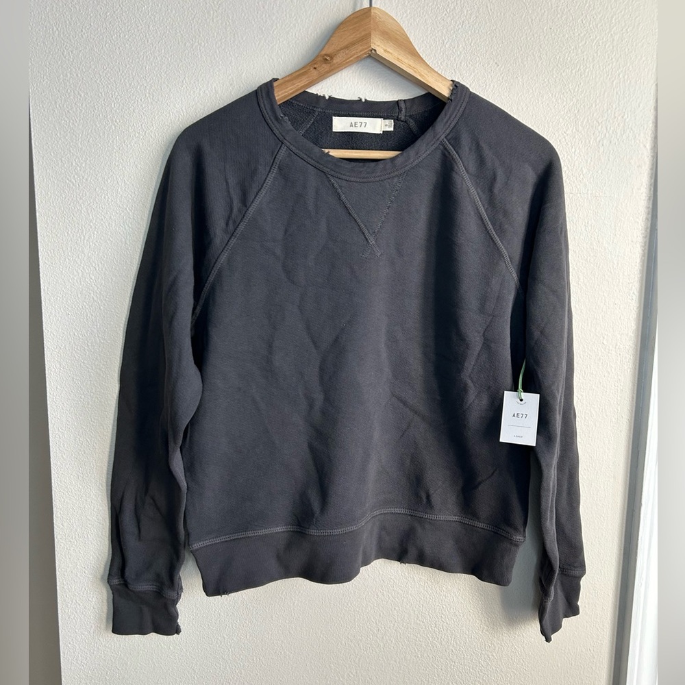NWT AE77 $98 Distressed Crew Neck Pullover Sweatshirt Grey 100% Cotton Size S